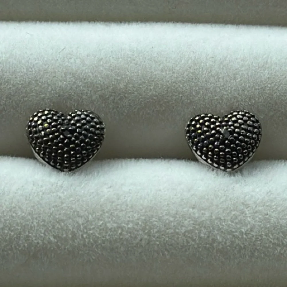 D’Joy 925 Sterling Silver Heart Stud Earnings Pierced
